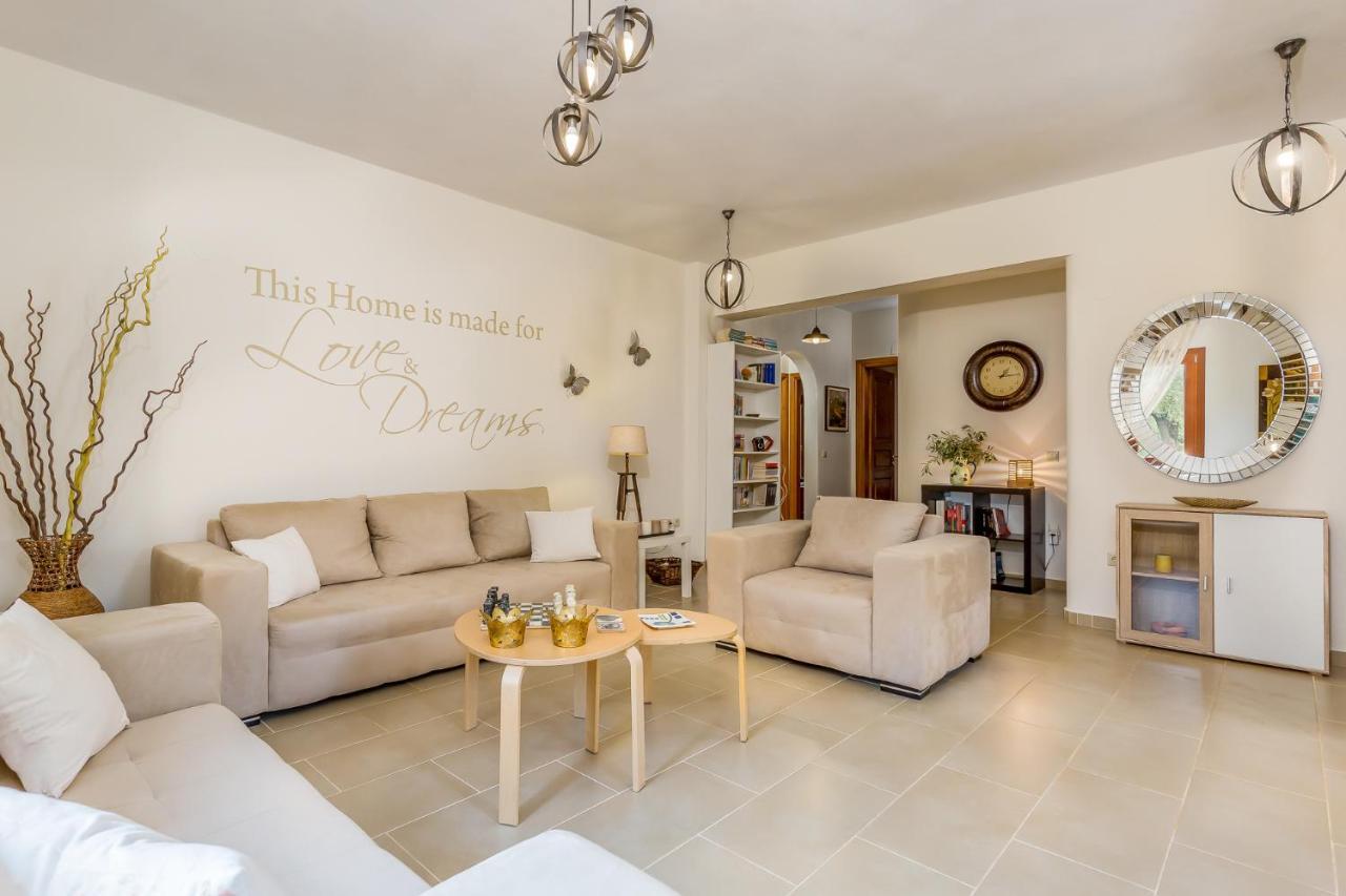 Olive Grove Apartment Скопелос Екстериор снимка