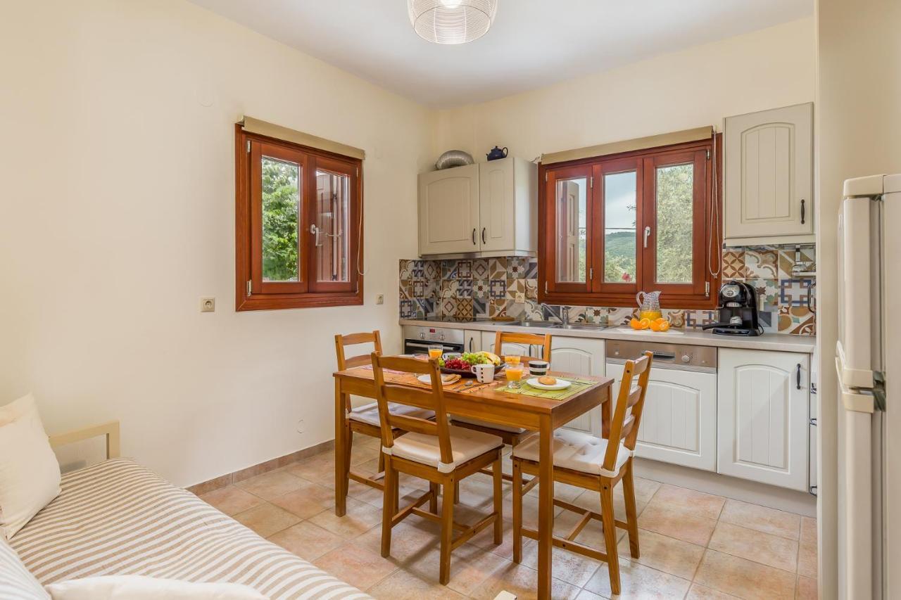 Olive Grove Apartment Скопелос Екстериор снимка